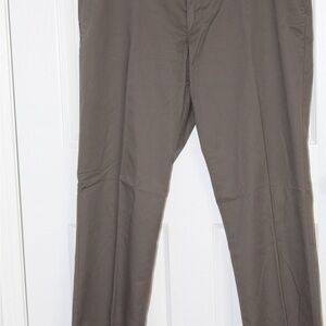Dockers Men's Khaki Chinos